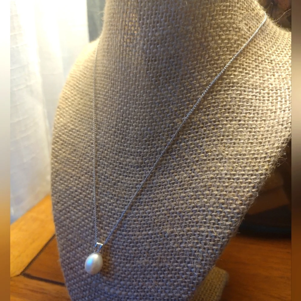 14k Solid White Gold Necklace With 14k Gold Pendant & 9mm Genuine Pearl Quartz - Picture 5 of 13